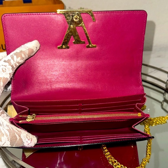 Authentic Louis Vuitton Portefeiulle Louise Patent Leather Long Bifold Wallet - Picture 5 of 16